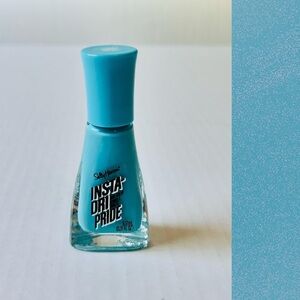 ⭐️5 For 25⭐️ Sally Hansen Insta Dri x GLAAD Nail Polish 744 Someone Like Blue